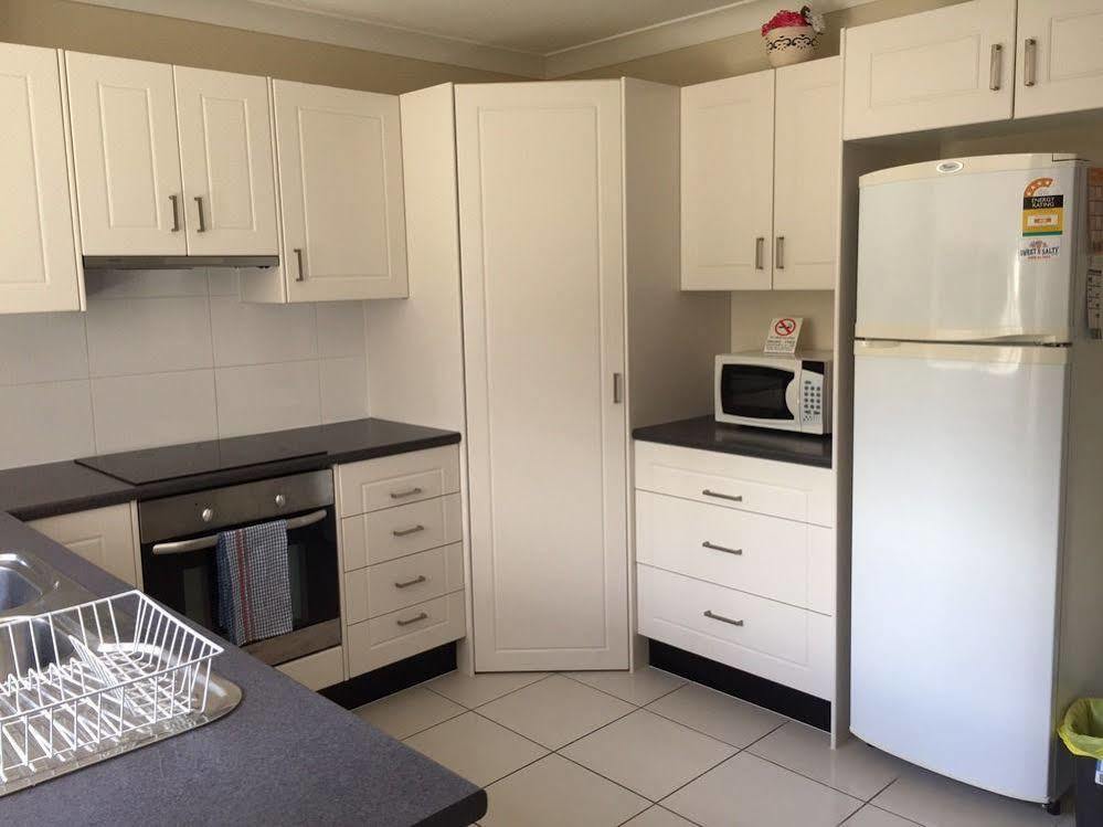 Holland Park Motel Brisbane Dış mekan fotoğraf